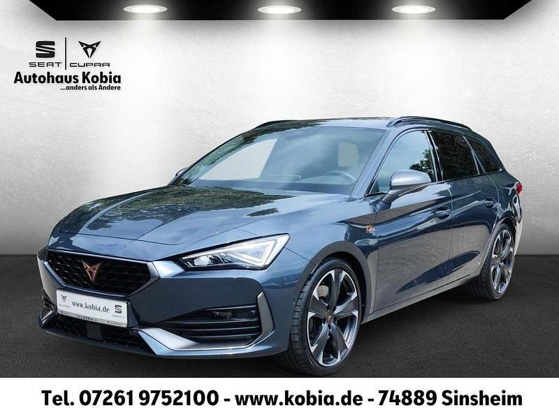 Grau Gebraucht 2024 Cupra Leon VZ Limousine | 38.890 € (Etwas zu teuer) - Bild 1/4