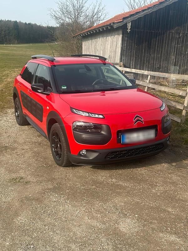 Gebraucht Citroën C4 Shine 98 PS (72 kW) 2015 Rot SUV