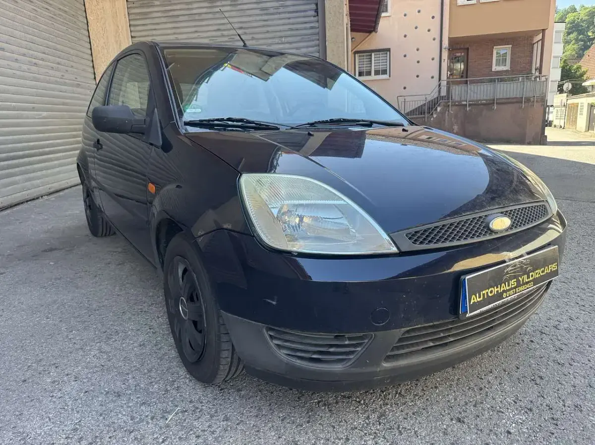 Gebraucht Ford Fiesta 60 PS (44 kW) 2004 Blau Kleinwagen