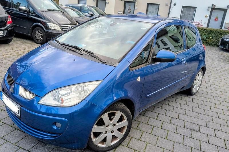 Blau Gebraucht 2006 Mitsubishi Colt Invite Limousine | 1.400 € (Fairer Preis) - Bild 1/4