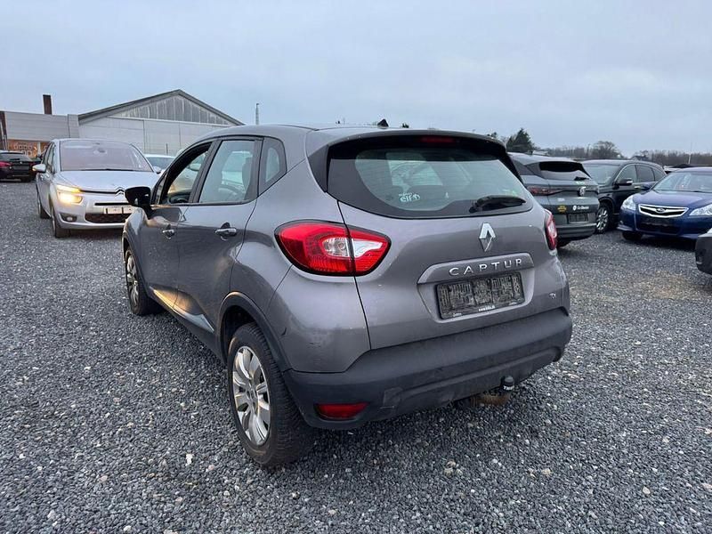 Gebraucht Renault Captur Dynamique 90 PS (66 kW) 2013 Grau SUV