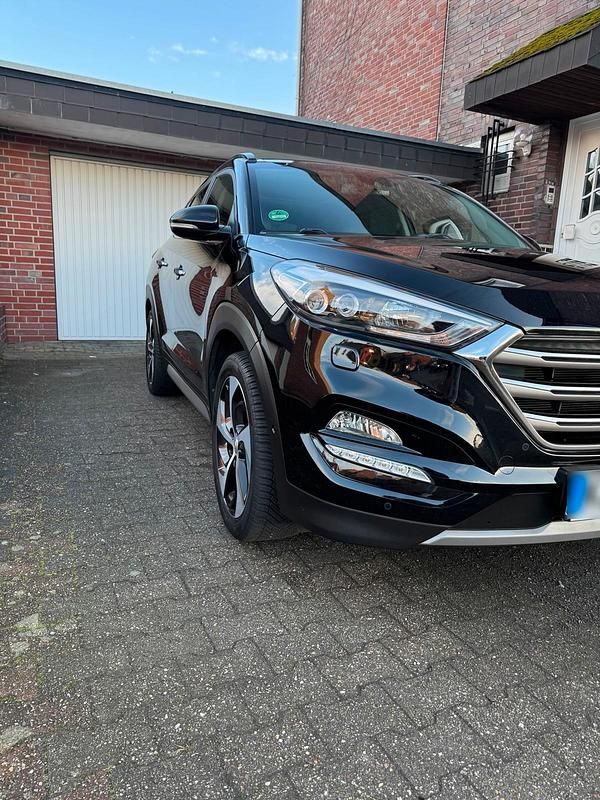 Gebraucht Hyundai Tucson 160 PS (117 kW) 2017 Schwarz SUV