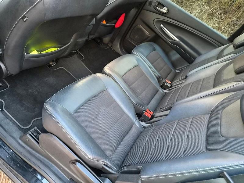 Gebraucht Ford S-MAX Titanium 160 PS (117 kW) 2011 Schwarz Van / Kleinbus