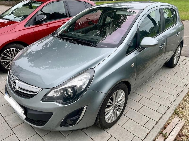 Silber Gebraucht 2012 Opel Corsa Innovation Kleinwagen | 5.450 € (Etwas zu teuer) - Bild 1/4