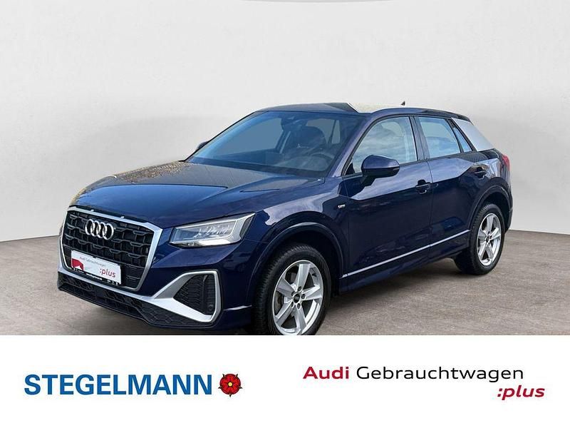 Navarrablau metallic Gebraucht 2023 Audi Q2 S-Line SUV | 28.190 € (Fairer Preis) - Bild 1/4