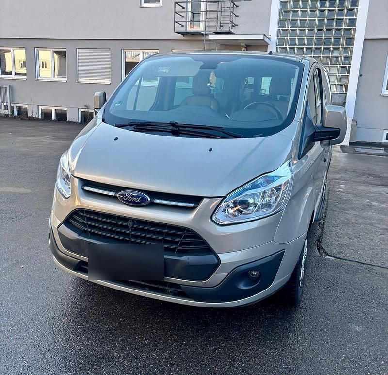 Gebraucht Ford Tourneo 155 PS (114 kW) 2014 Beige Van / Kleinbus