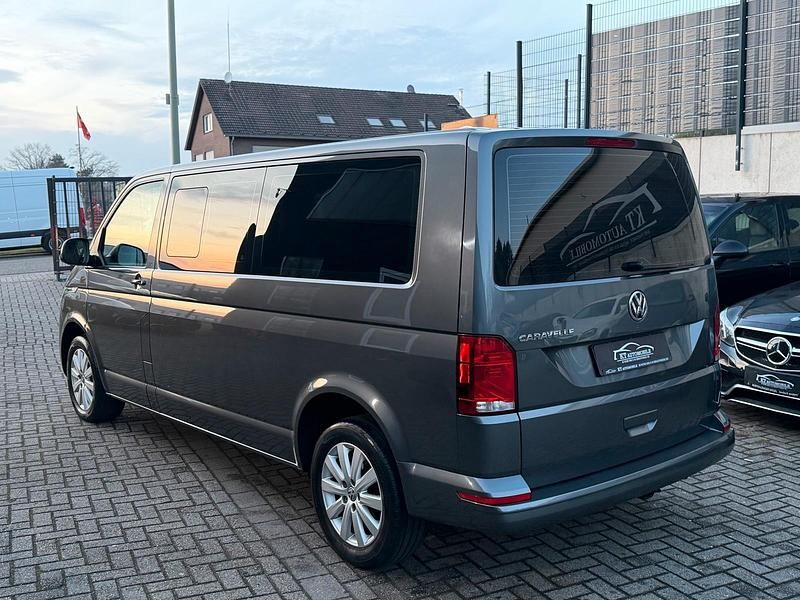 Gebraucht VW Caravelle 150 PS (110 kW) 2020 Grau Van / Kleinbus