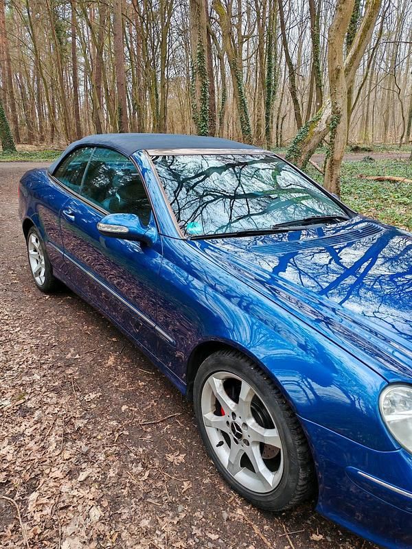 Gebraucht Mercedes CLK200 163 PS (119 kW) 2004 Blau Cabrio