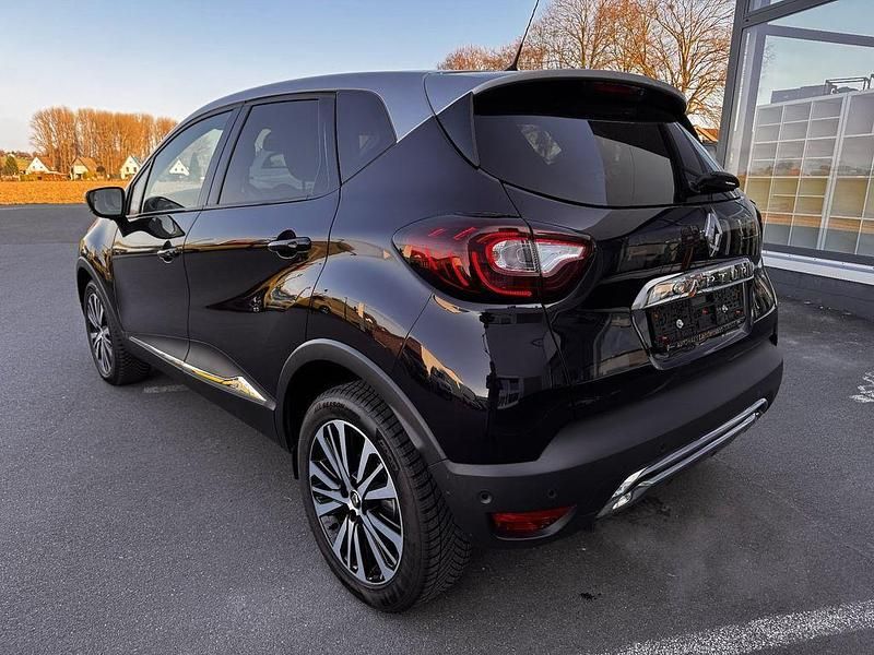 Gebraucht Renault Captur Initiale Paris 118 PS (86 kW) 2017 Karosserie gng + dac (metallic) SUV
