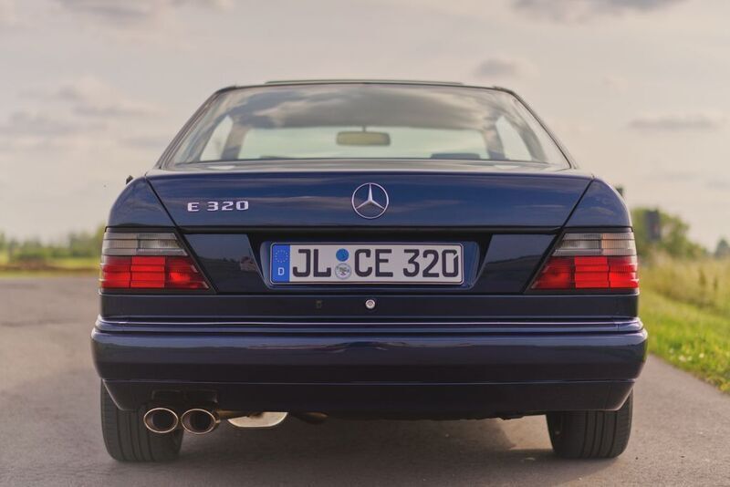 Gebraucht Mercedes E320 Sportline 220 PS (161 kW) 1995 Blau Coupé