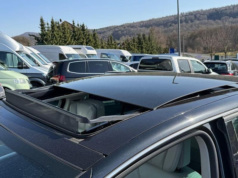 Gebraucht Renault Espace Initiale Paris 160 PS (117 kW) 2016 Schwarz Van / Kleinbus