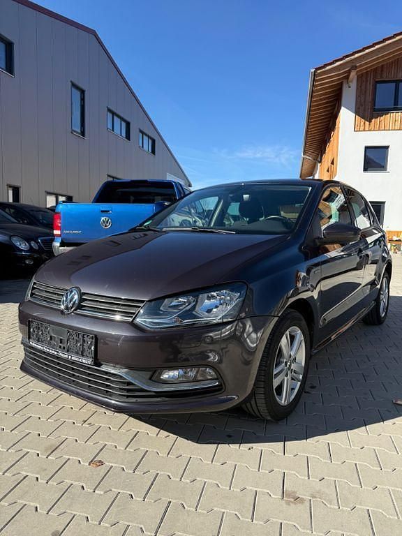 Grau Gebraucht 2016 VW Polo LOUNGE Limousine | 8.990 € (Fairer Preis) - Bild 1/4