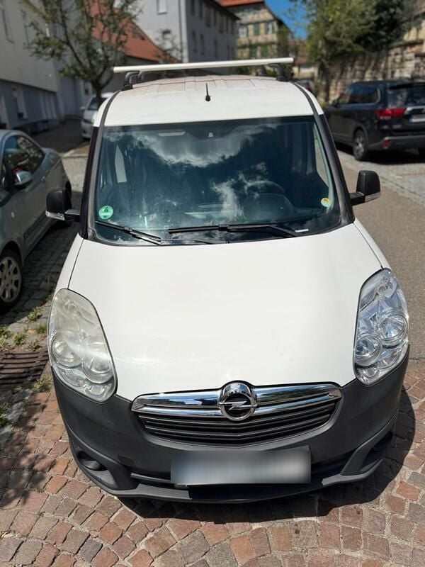 Weiß Gebraucht 2015 Opel Combo Van / Kleinbus | 3.999 € (Fairer Preis) - Bild 1/4