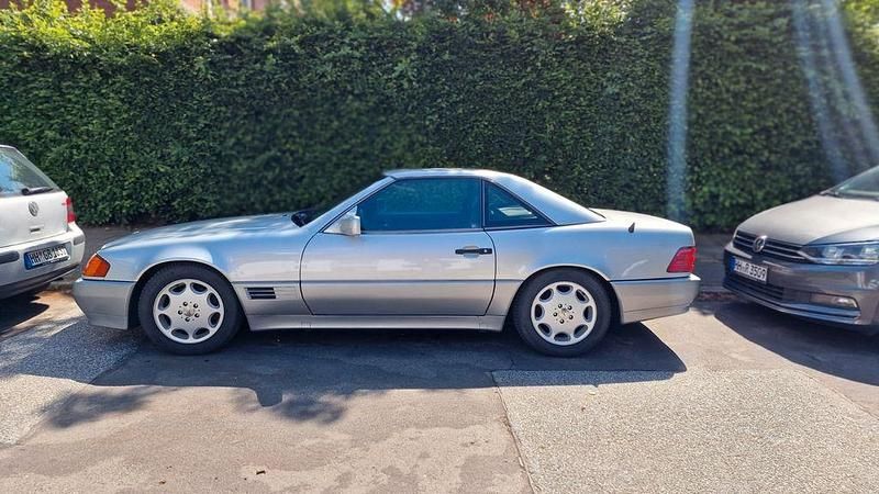 Silber Gebraucht 1992 Mercedes 300 Cabrio | 14.500 € - Bild 1/4