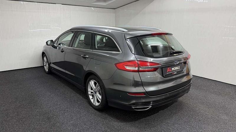 Gebraucht Ford Mondeo Titanium 179 PS (131 kW) 2018 Grau Kombi