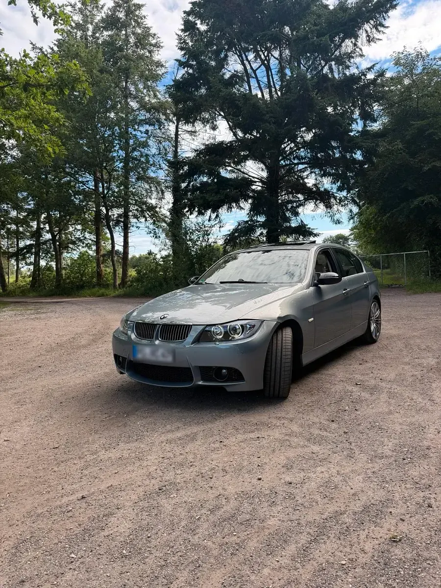 Gebraucht BMW 325 218 PS (160 kW) 2008 Grau Limousine