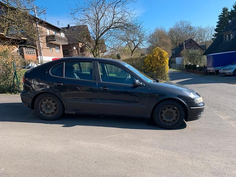 Gebraucht Seat Leon 105 PS (77 kW) 2002 Schwarz Kleinwagen