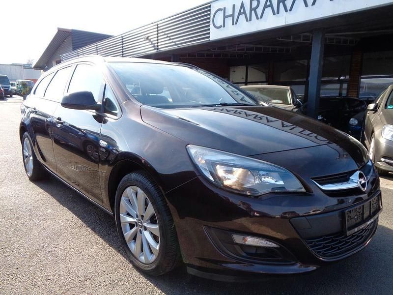Gebraucht Opel Astra Active 140 PS (102 kW) 2013 Braun Kombi