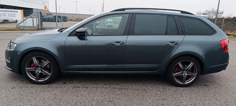 Gebraucht Skoda Octavia RS 184 PS (135 kW) 2016 Grau Kleinwagen