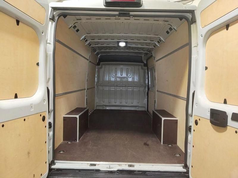 Używany Opel Movano 140 KM (102 kW) 2024 Biały Van