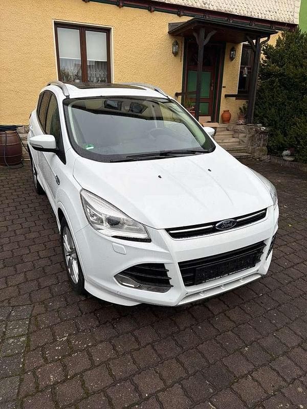 Weiß Gebraucht 2014 Ford Kuga Individual SUV | 7.250 € (Superpreis) - Bild 1/4