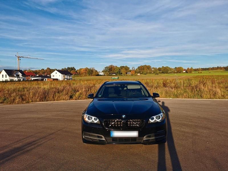 Gebraucht BMW 520 190 PS (139 kW) 2016 Schwarz Kombi