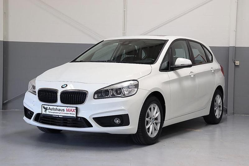 Gebraucht BMW 218 Basis 150 PS (110 kW) 2015 Alpinweiss 3 Van / Kleinbus
