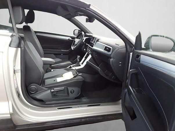 Gebraucht VW T-Roc 150 PS (110 kW) 2025 Ivory silver metallic schwarz (metallic) SUV