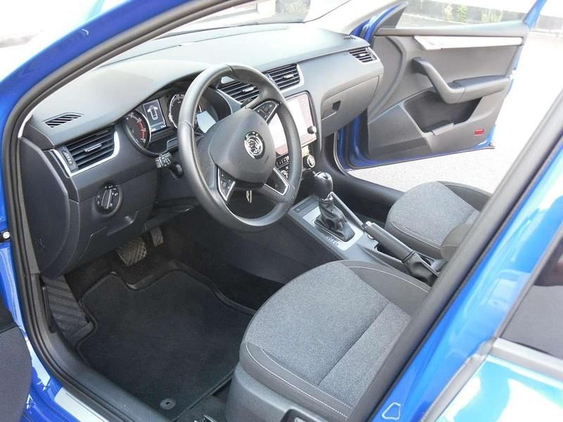 Gebraucht Skoda Octavia Soleil 150 PS (110 kW) 2019 Energy blue Kombi