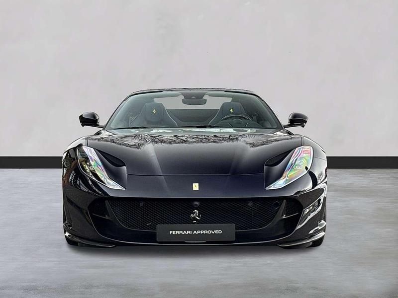 Gebraucht Ferrari 812 797 PS (586 kW) 2023 Blau Cabrio