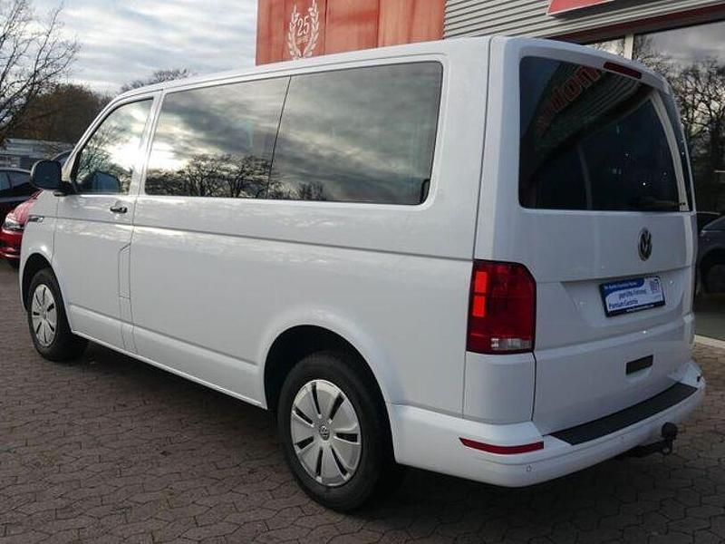 Usado VW Multivan 110 CV (80 kW) 2020 Blanco Monovolumen