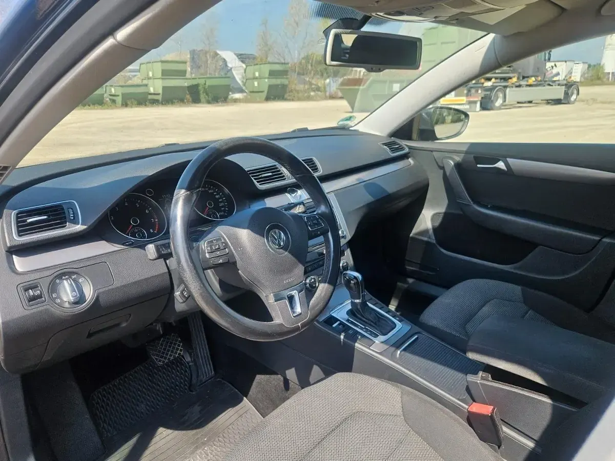 Gebraucht VW Passat Comfortline 150 PS (110 kW) 2013 Grau Kombi