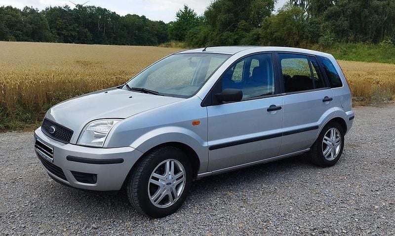 Silber Gebraucht 2003 Ford Fusion Trend Limousine | 1.700 € (Fairer Preis) - Bild 1/4