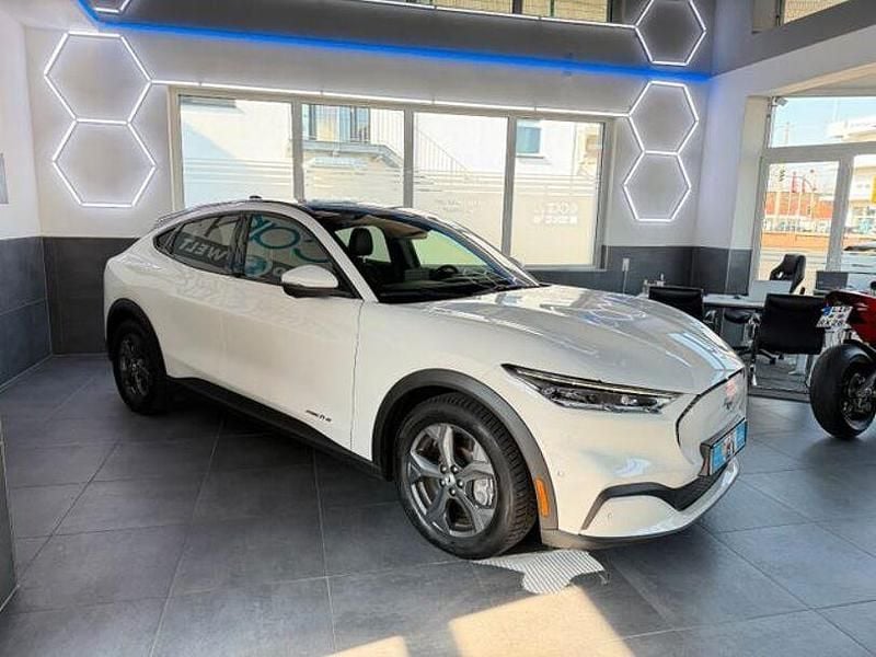 Gebraucht Ford Mustang Mach-E 197 kW (269 PS) 2022 Weiß SUV