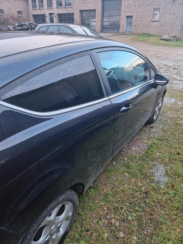 Gebraucht Ford Fiesta 70 PS (51 kW) 2009 Blau Kleinwagen