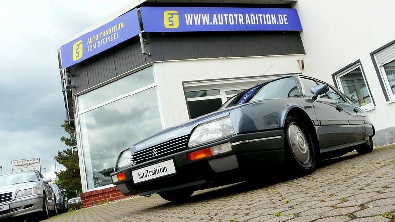 Blau Gebraucht 1986 Citroën CX Limousine | 13.990 € - Bild 1/4