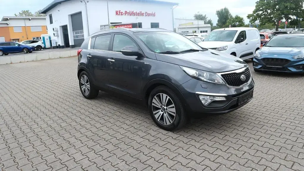 Gebraucht Kia Sportage Spirit 184 PS (135 kW) 2016 Grau SUV