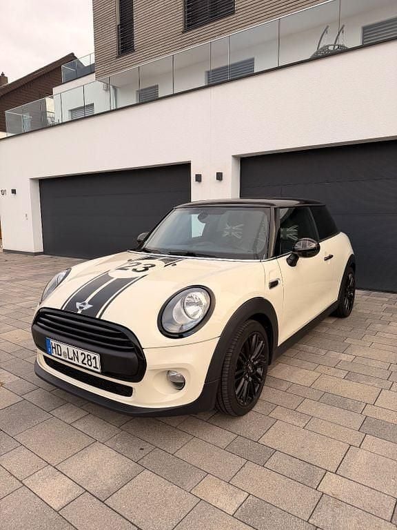 Weiß Gebraucht 2015 Mini Cooper Kleinwagen | 7.900 € (Superpreis) - Bild 1/4