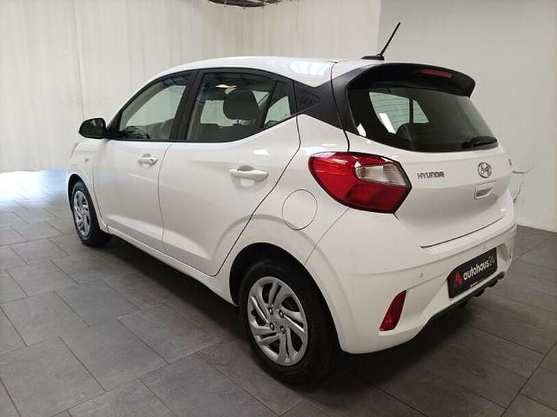 Gebraucht Hyundai i10 Select 67 PS (49 kW) 2022 Weiß Kleinwagen