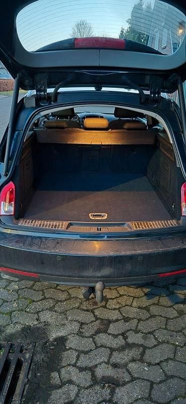 Usado Opel Insignia Innovation 140 HP (102 kW) 2009 Preto Carrinha