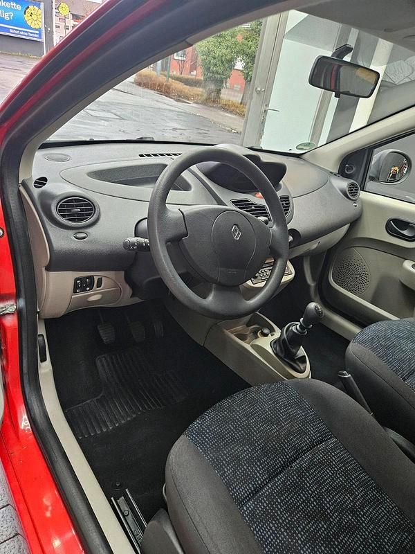 Gebraucht Renault Twingo 60 PS (44 kW) 2009 Rot Kleinwagen