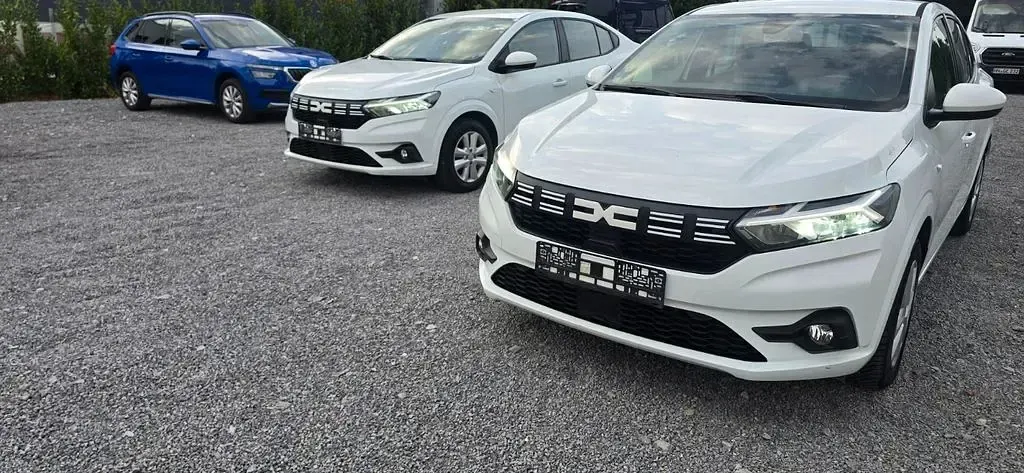 Gebraucht Dacia Logan Expression 91 PS (66 kW) 2024 Weiß Limousine