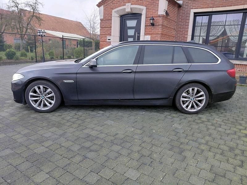 Braun Gebraucht 2015 BMW 520 Kombi | 9.500 € (Superpreis) - Bild 1/4