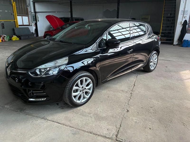 Gebraucht Renault Clio V Collection 90 PS (66 kW) 2020 Schwarz Limousine