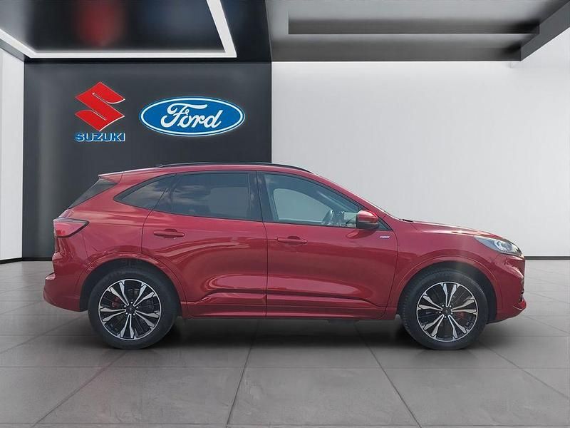 Gebraucht Ford Kuga ST-Line X 224 PS (164 kW) 2021 Rot SUV