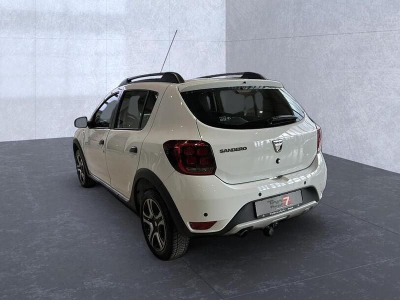 Gebraucht Dacia Sandero Stepway 90 PS (66 kW) 2019 Gletscherweiss Limousine