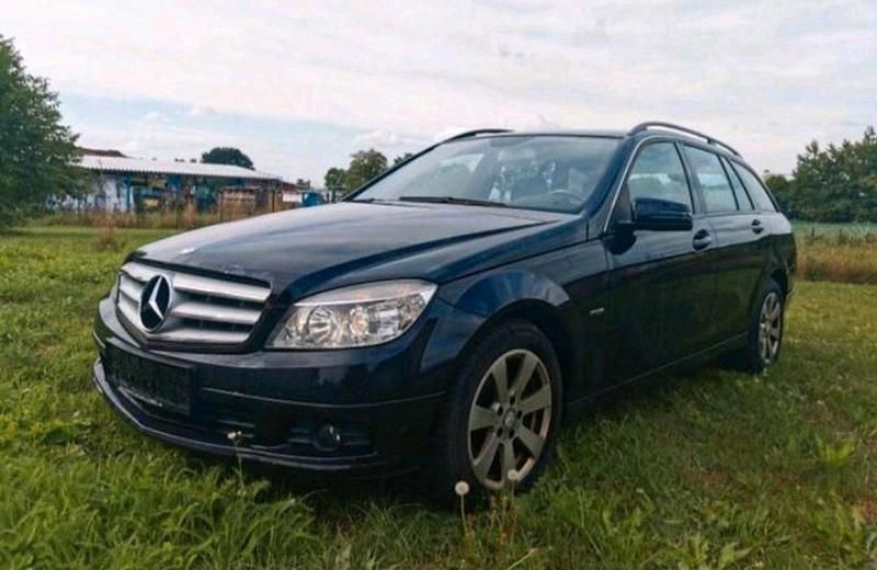 Gebraucht Mercedes C220 170 PS (125 kW) 2010 Schwarz Kombi