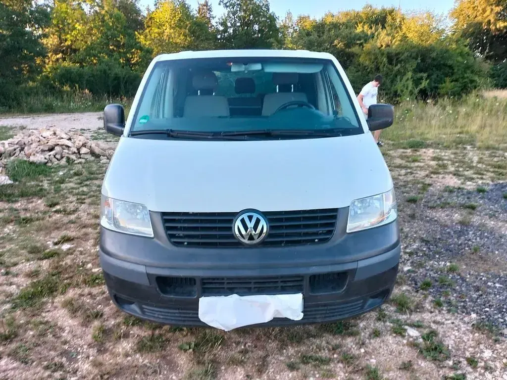 Gebraucht VW Caravelle 131 PS (96 kW) 2005 Weiß Van