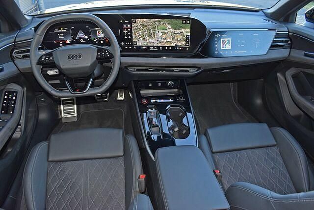 Gebraucht Audi A5 Ambiente 204 PS (150 kW) 2024 Firmamentblau metallic Coupé