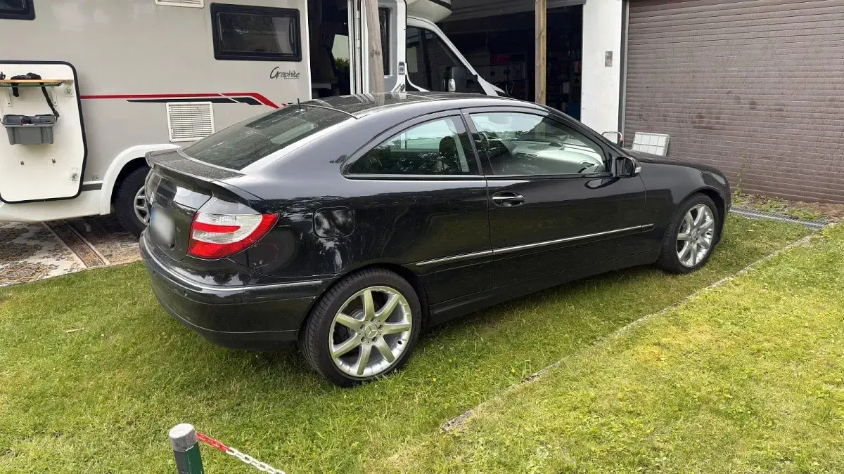 Gebraucht Mercedes CL160 122 PS (89 kW) 2005 Schwarz Coupé